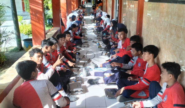 Gerakan Makan Sehat dan Senam Sehat SMP N 4 Brebes